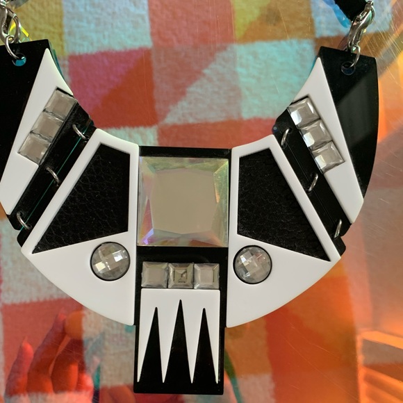 Futuristic Necklace✨ - Picture 2 of 3